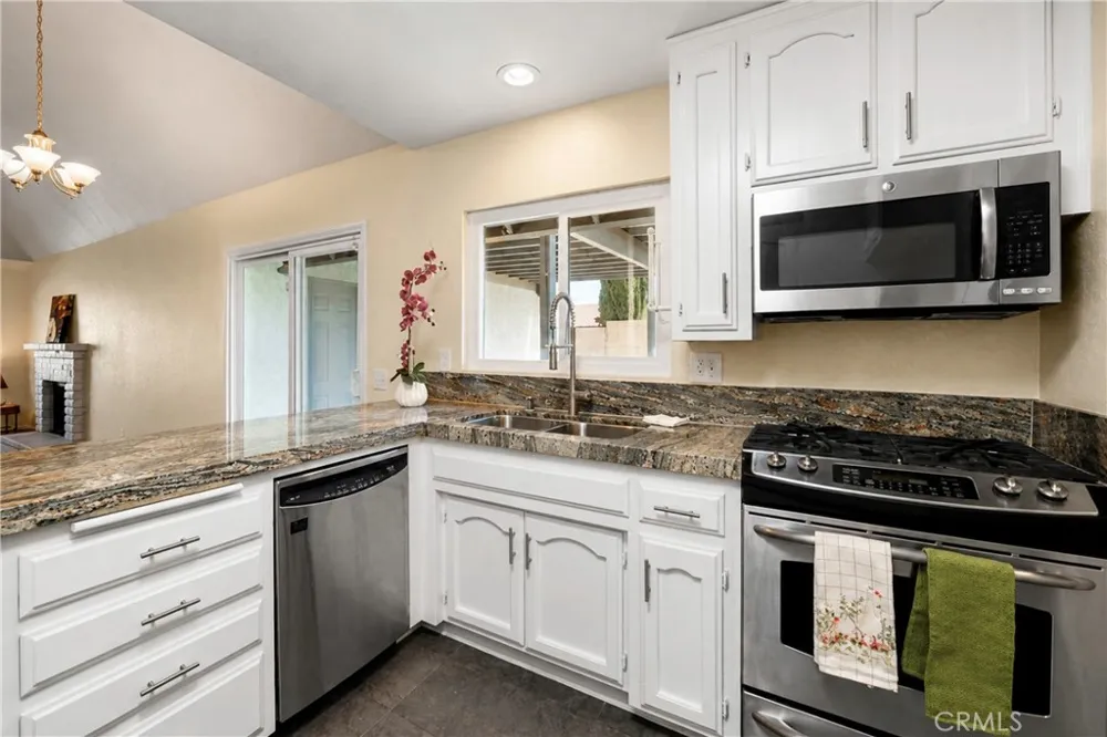 4718 Quartz Hill Lancaster, CA 93536