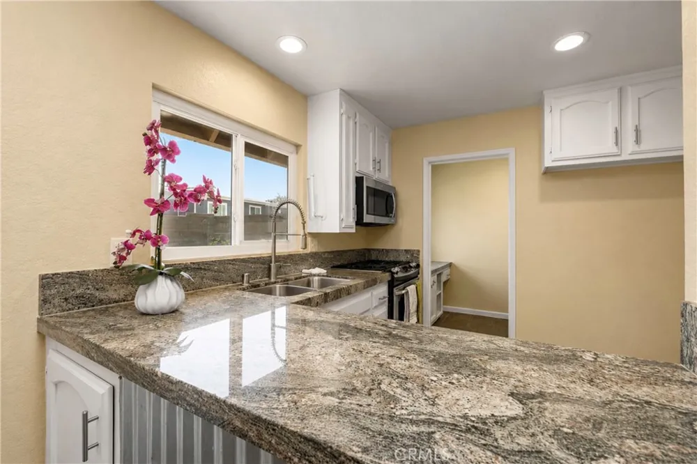 4718 Quartz Hill Lancaster, CA 93536