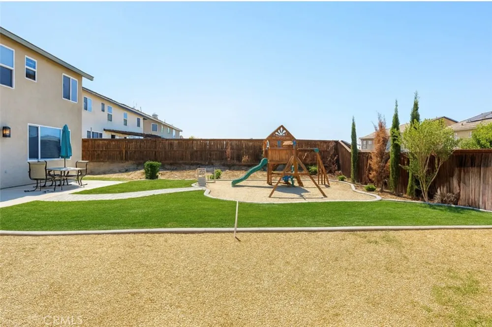 13674 Buena Vista Drive Hesperia, CA 92344