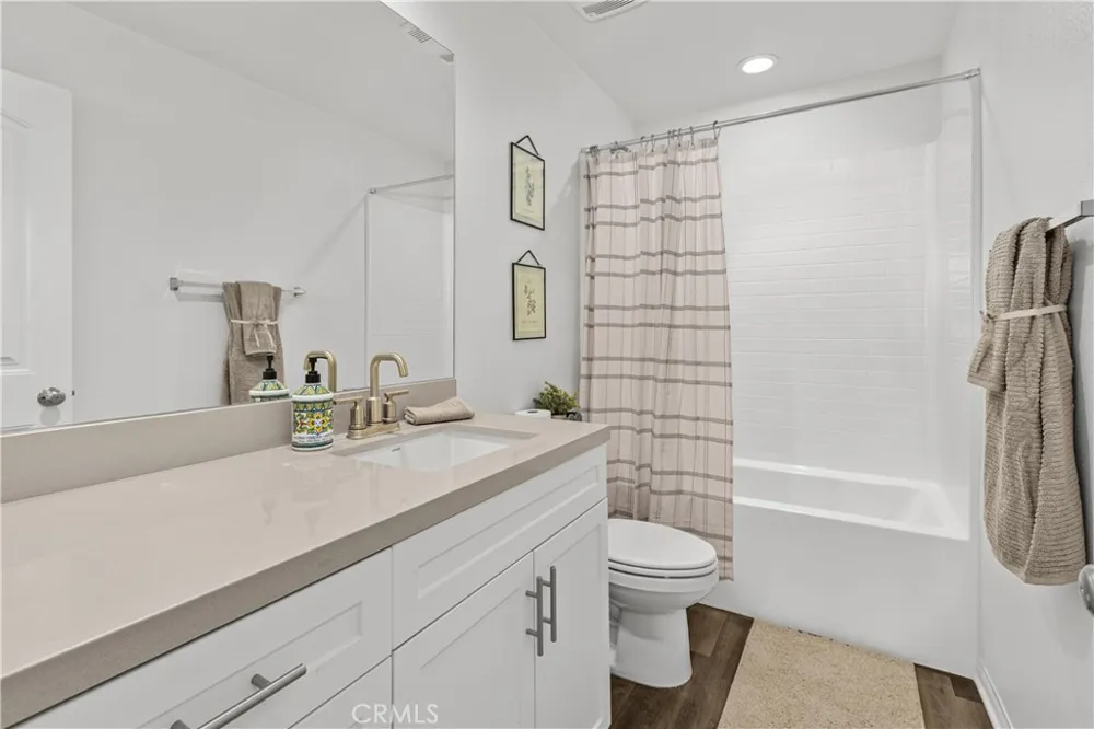 3549 Palmwood Drive Jurupa Valley, CA 92509