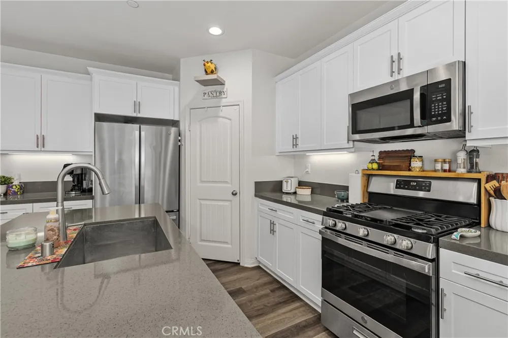 3549 Palmwood Drive Jurupa Valley, CA 92509