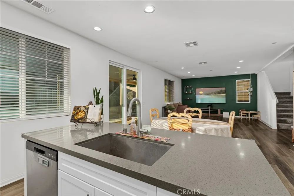 3549 Palmwood Drive Jurupa Valley, CA 92509