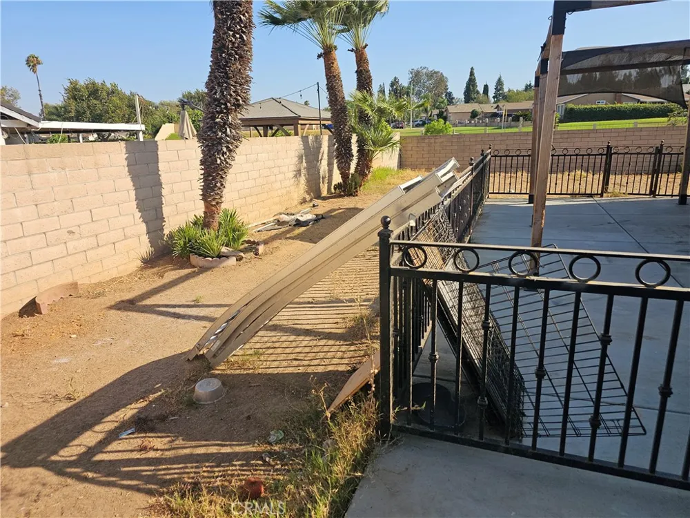 10030 Ontario Street Riverside, CA 92503