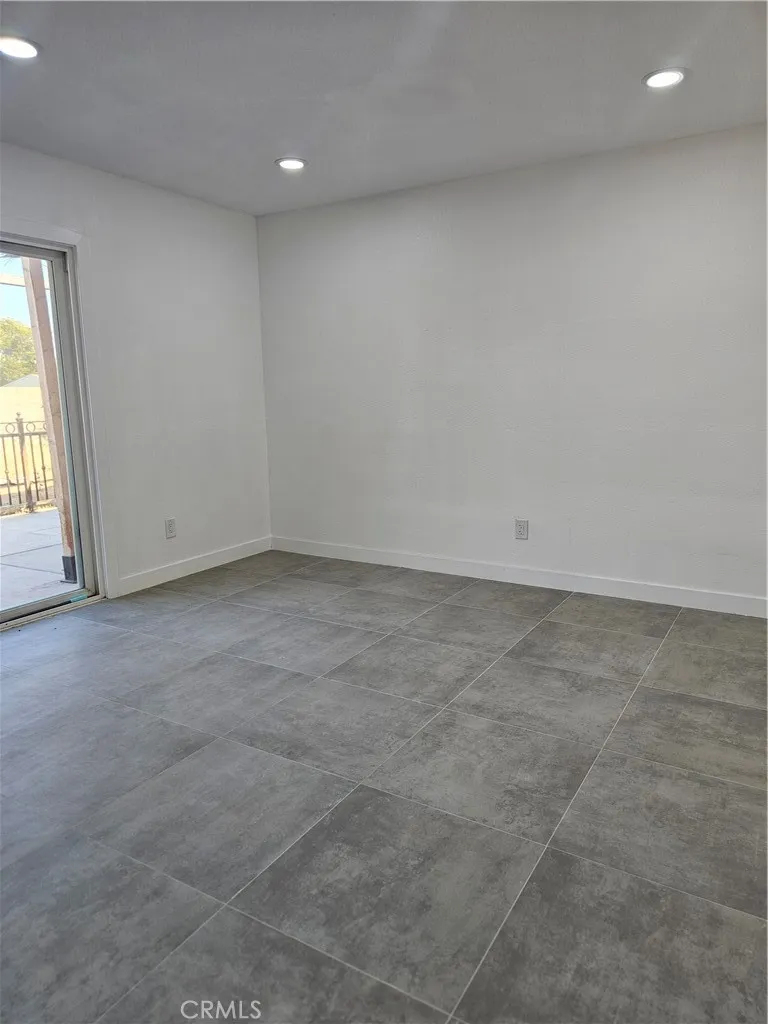 10030 Ontario Street Riverside, CA 92503