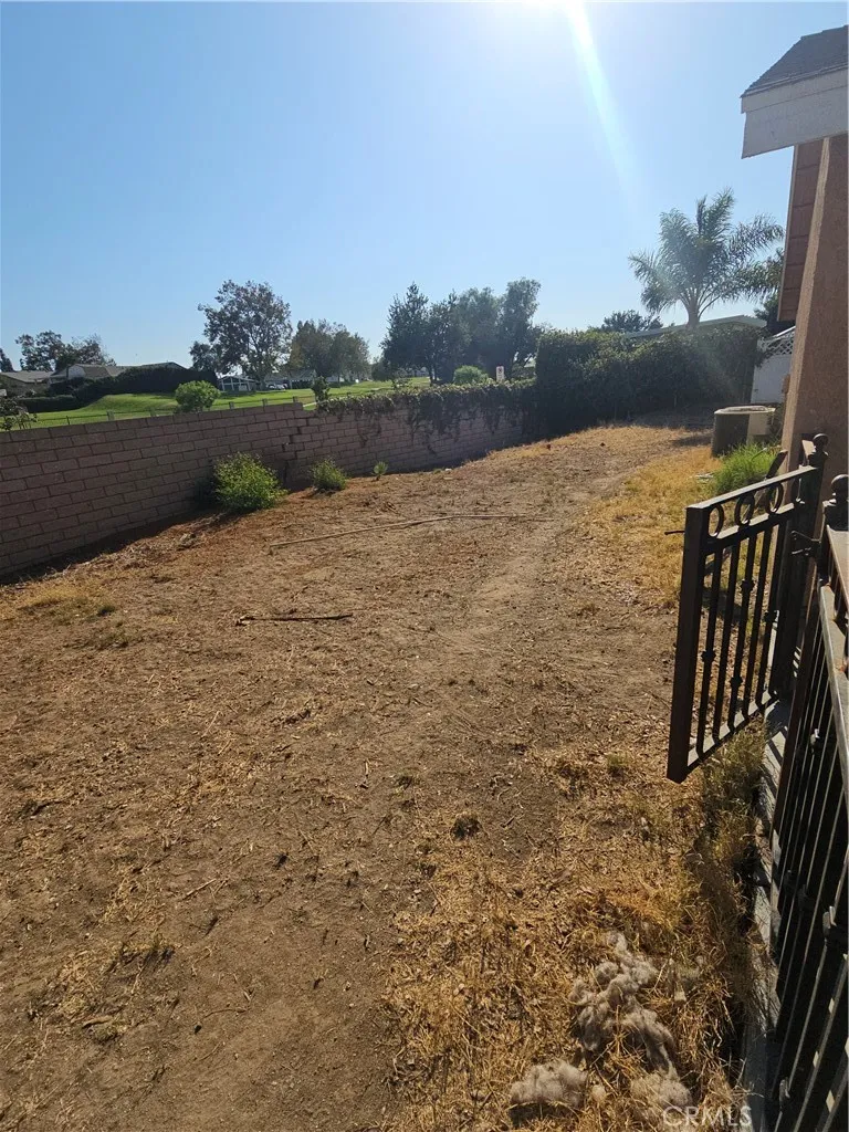 10030 Ontario Street Riverside, CA 92503