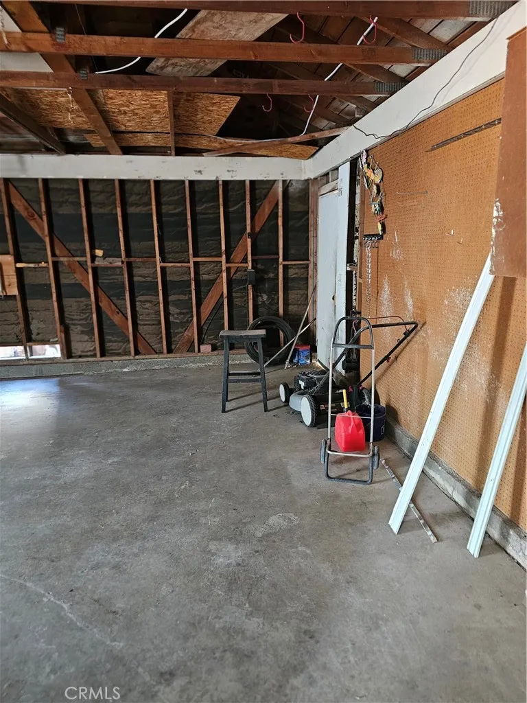 10030 Ontario Street Riverside, CA 92503