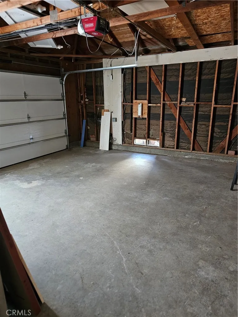 10030 Ontario Street Riverside, CA 92503
