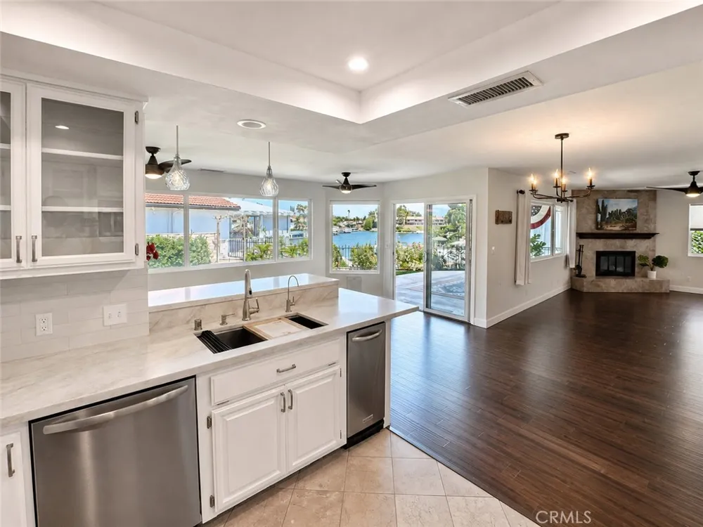 24020 Continental Canyon Lake, CA 92587