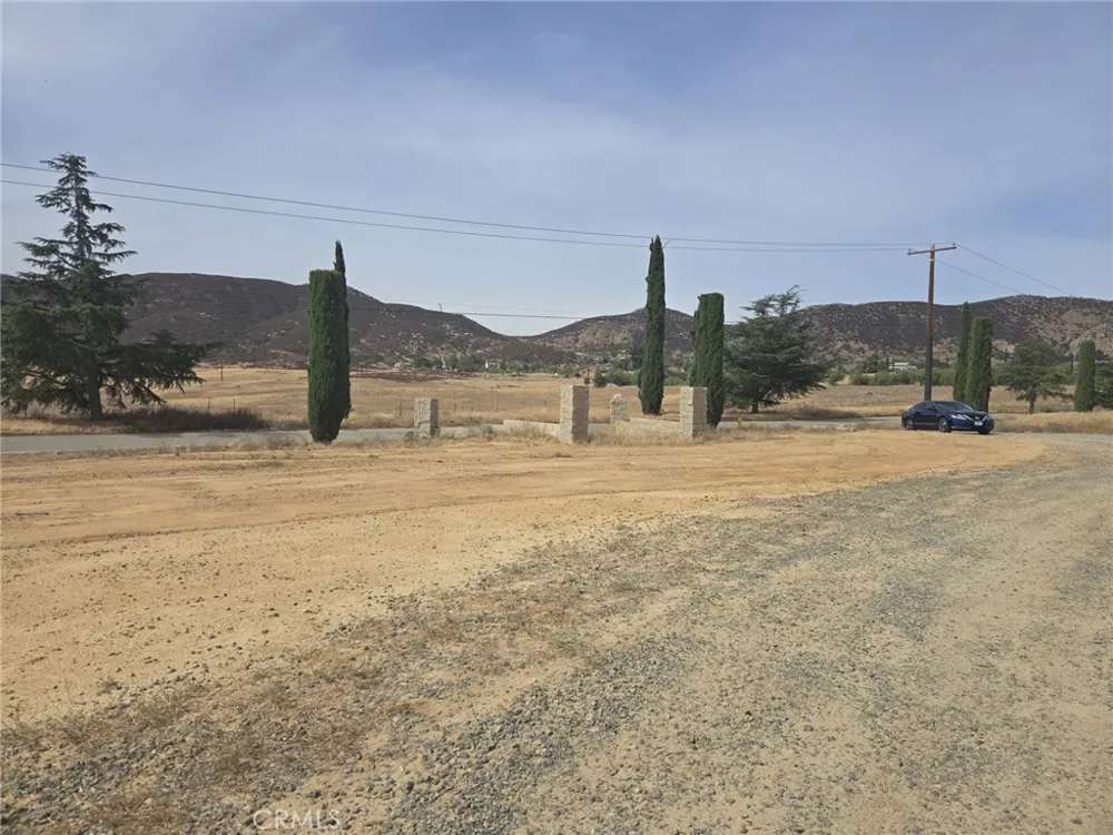 43330 LONGHORN ROAD Banning, CA 92220