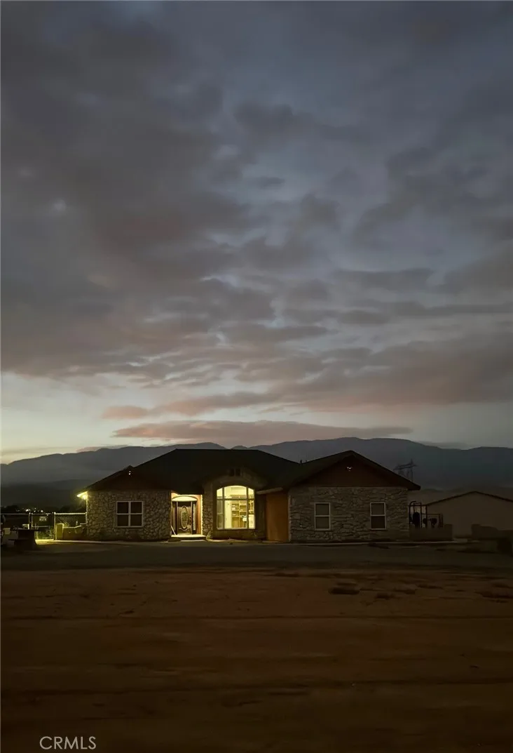 43330 LONGHORN ROAD Banning, CA 92220
