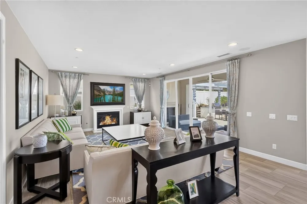 11508 Kingbird Drive Corona, CA 92883