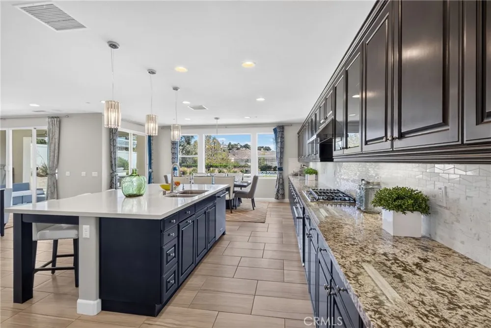 11508 Kingbird Drive Corona, CA 92883