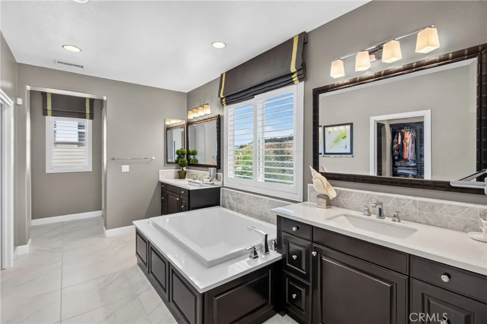 11508 Kingbird Drive Corona, CA 92883
