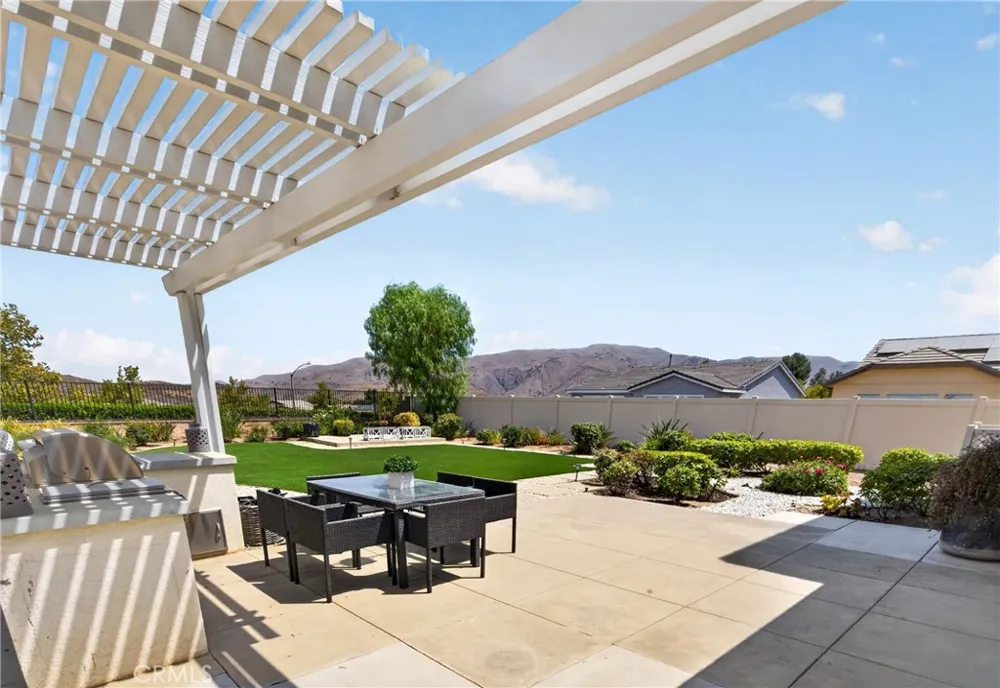 11508 Kingbird Drive Corona, CA 92883
