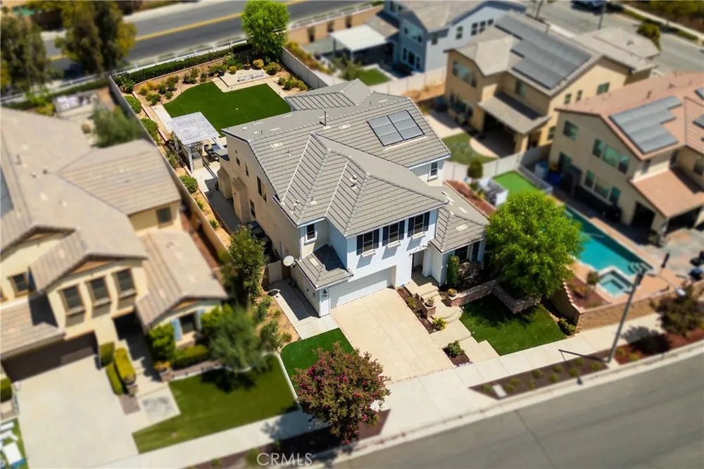 11508 Kingbird Drive Corona, CA 92883