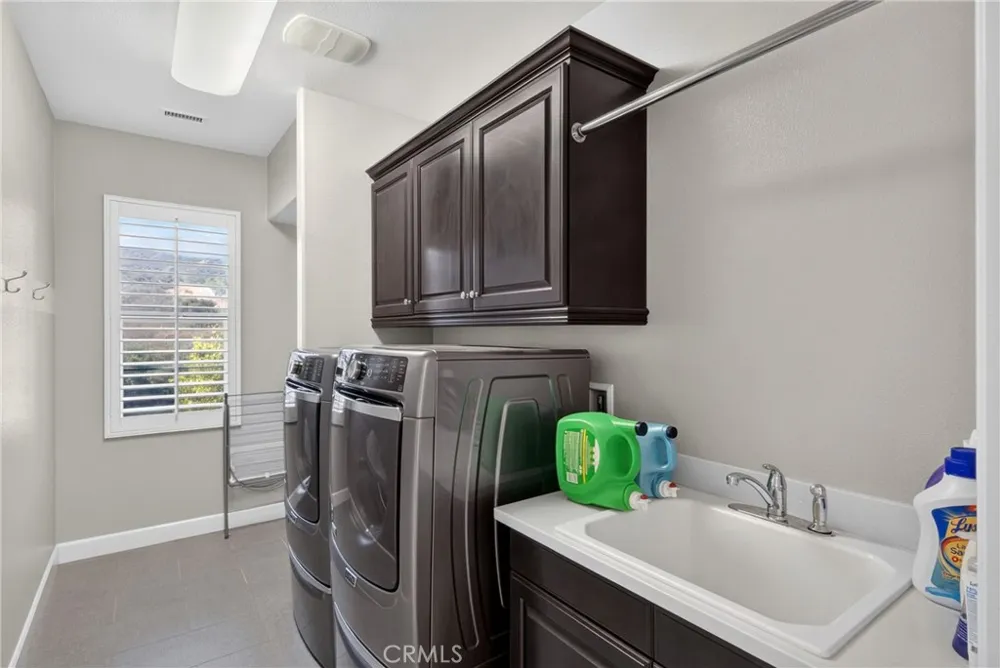 11508 Kingbird Drive Corona, CA 92883
