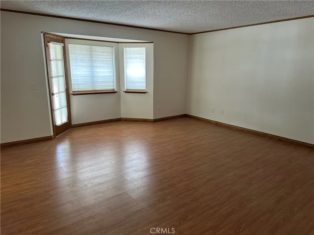 7515 Peach Hesperia, CA 92345