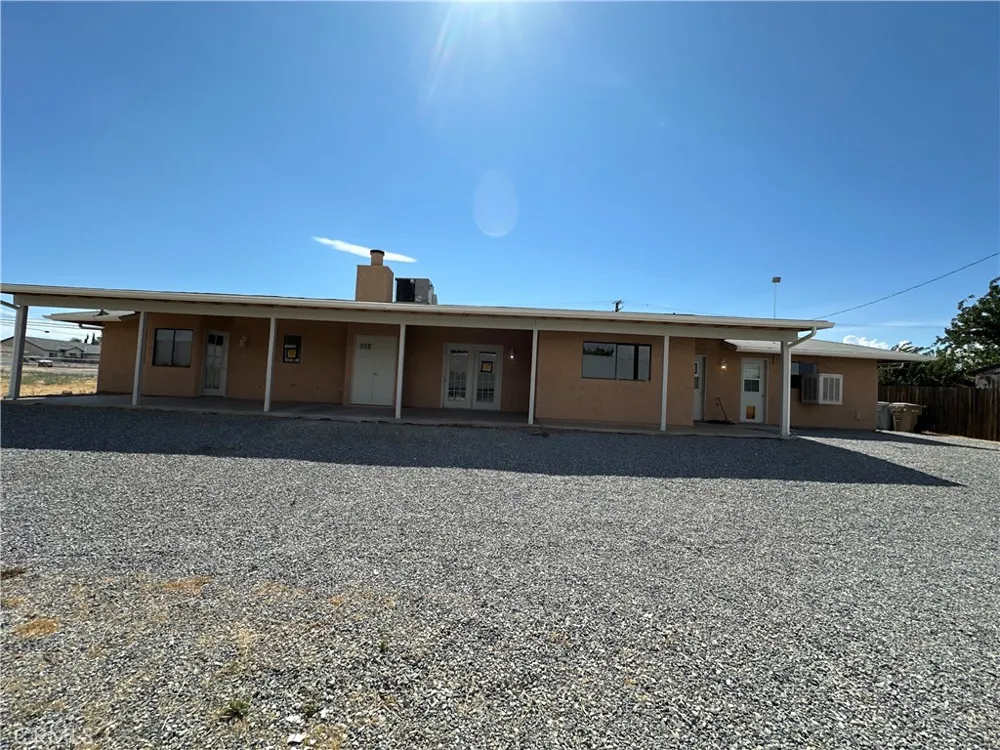 7515 Peach Hesperia, CA 92345