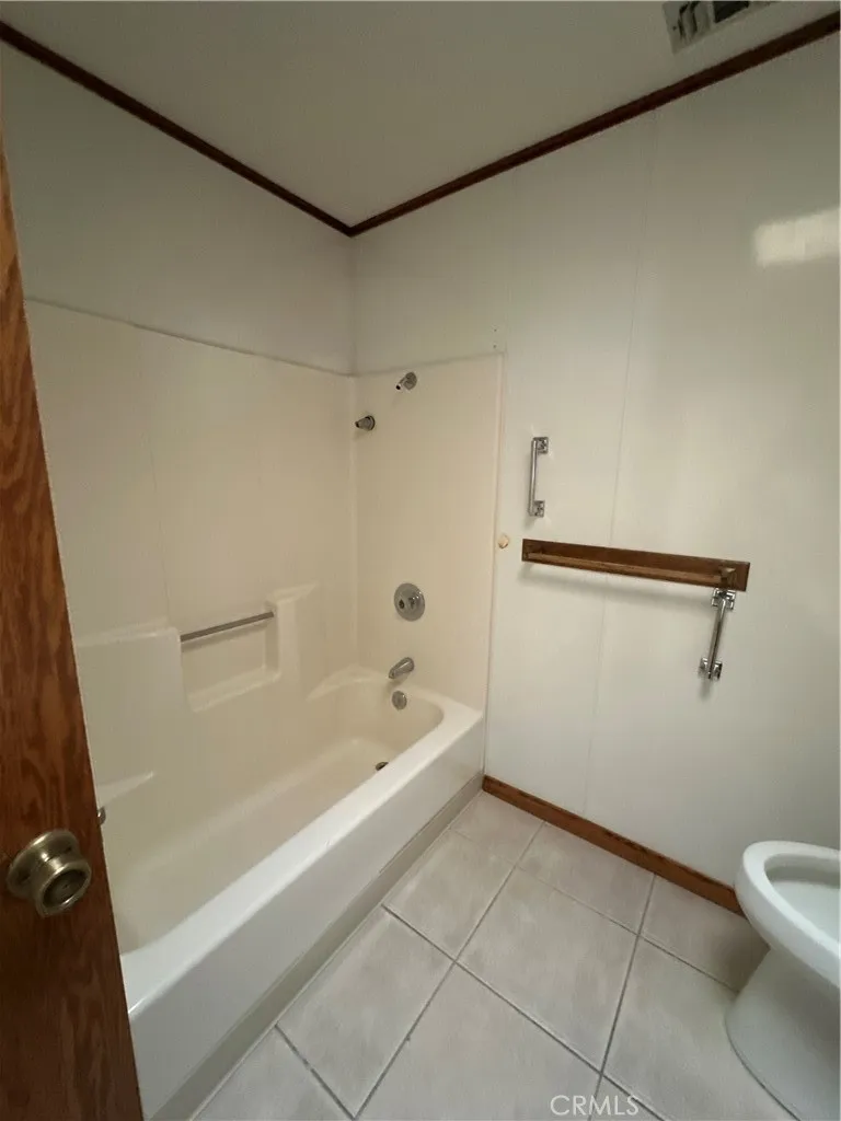 7515 Peach Hesperia, CA 92345
