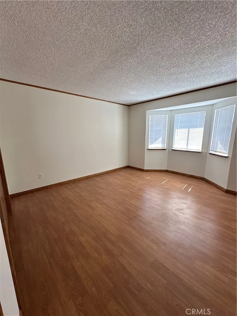 7515 Peach Hesperia, CA 92345