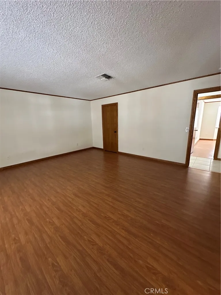 7515 Peach Hesperia, CA 92345