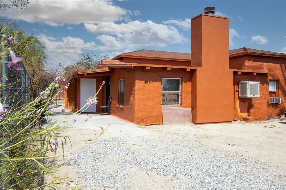 6582 Manzanita Avenue 29 Palms, CA 92277