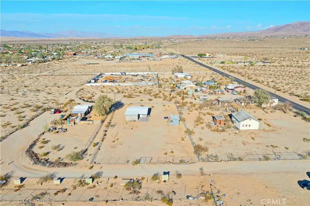 6857 Split Rock 29 Palms, CA 92277