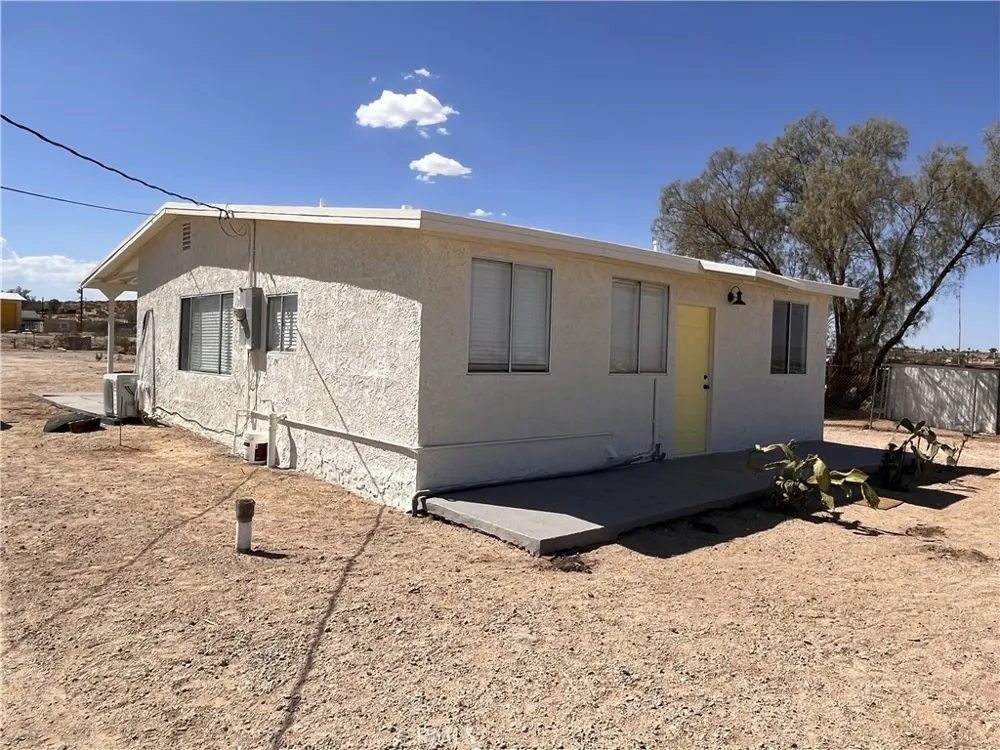 6857 Split Rock 29 Palms, CA 92277