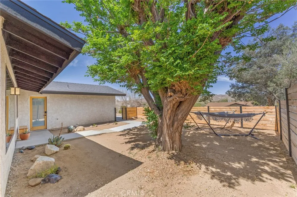61483 Capilla Joshua Tree, CA 92252