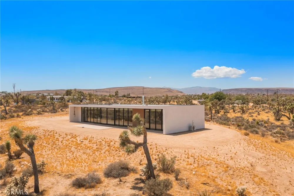 3631 Lucerne Vista Yucca Valley, CA 92284