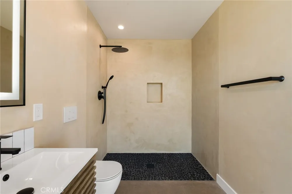 3631 Lucerne Vista Yucca Valley, CA 92284