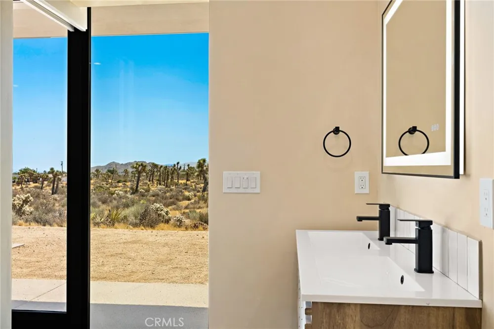 3631 Lucerne Vista Yucca Valley, CA 92284