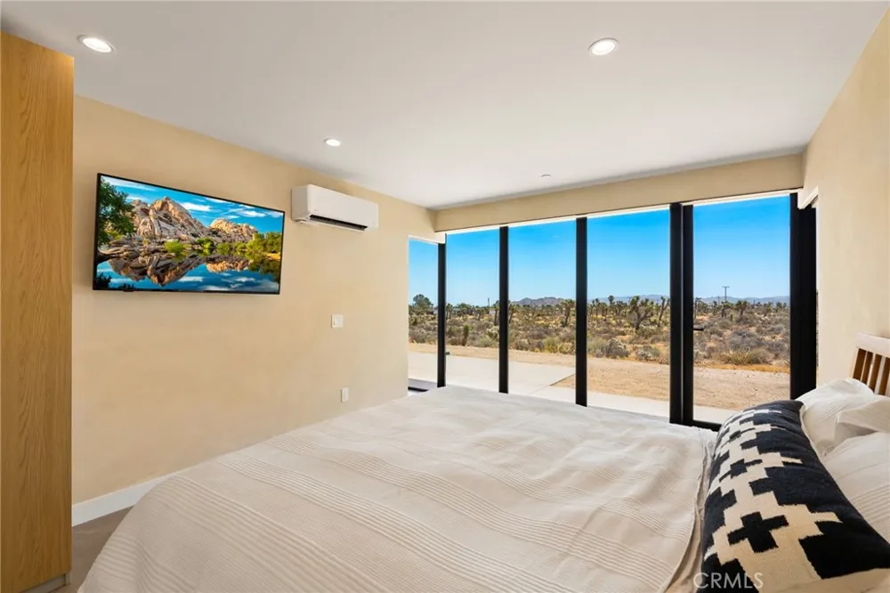 3631 Lucerne Vista Yucca Valley, CA 92284