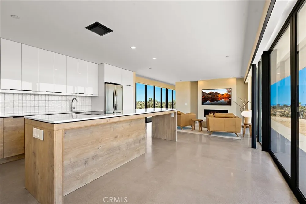 3631 Lucerne Vista Yucca Valley, CA 92284