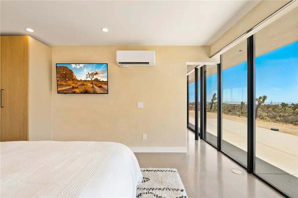 3631 Lucerne Vista Yucca Valley, CA 92284
