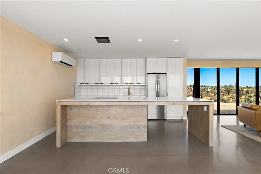 3631 Lucerne Vista Yucca Valley, CA 92284