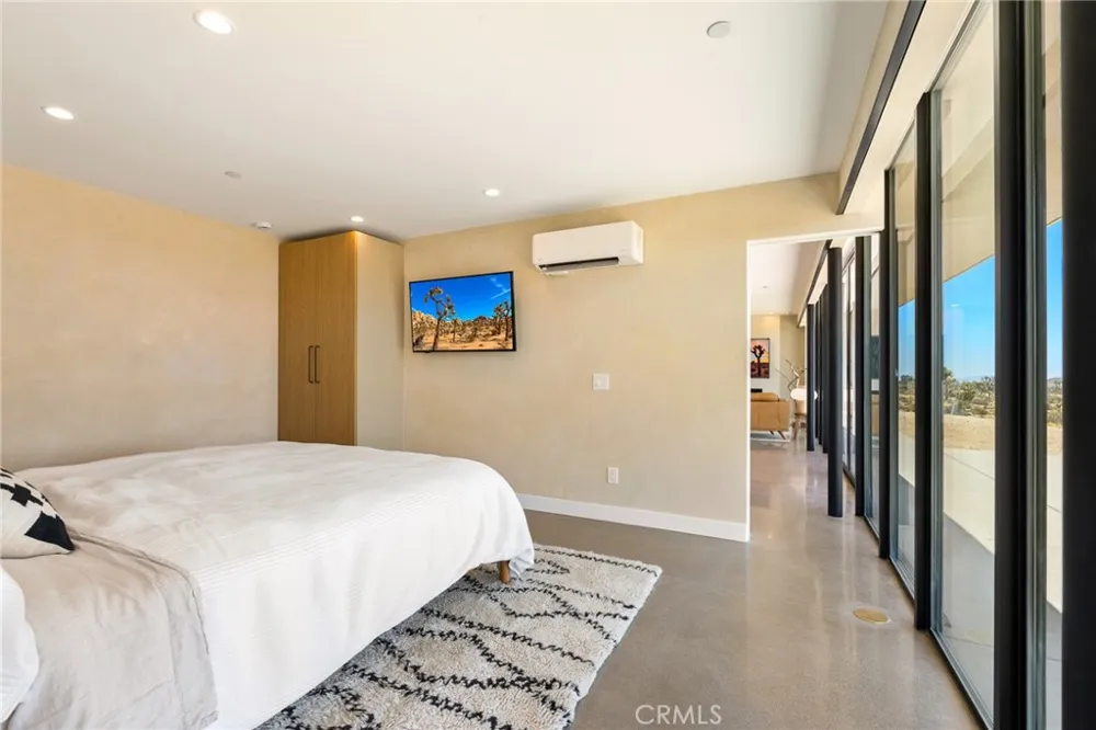 3631 Lucerne Vista Yucca Valley, CA 92284