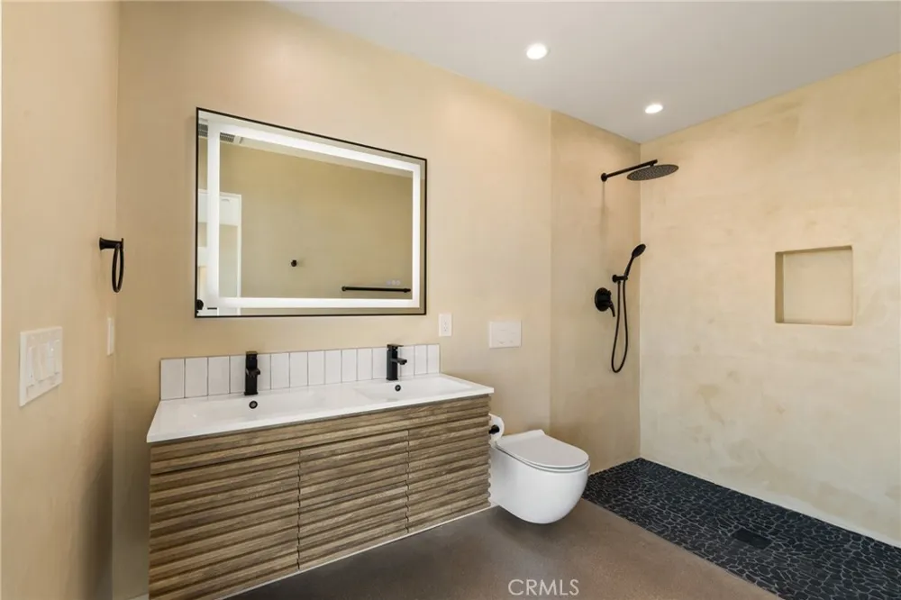 3631 Lucerne Vista Yucca Valley, CA 92284
