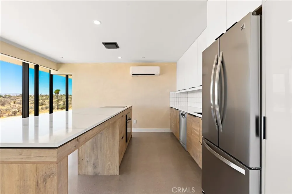 3631 Lucerne Vista Yucca Valley, CA 92284