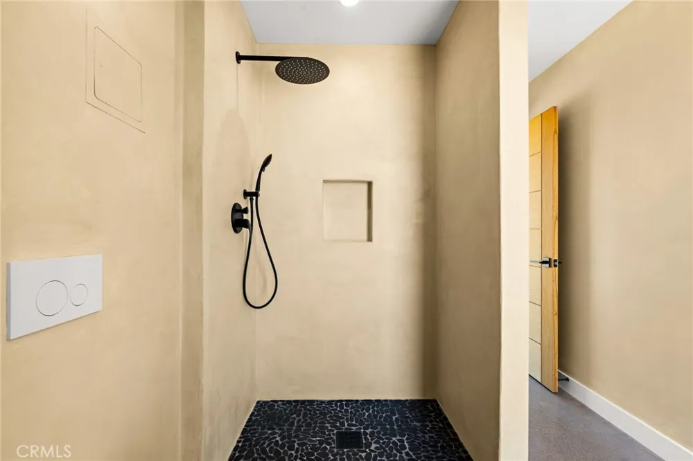 3631 Lucerne Vista Yucca Valley, CA 92284
