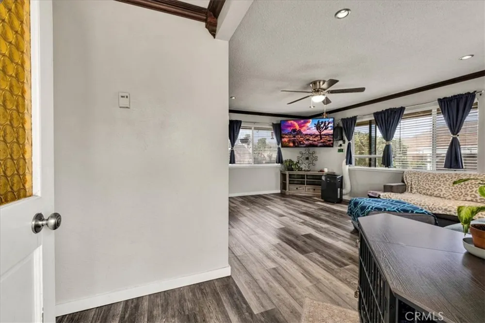 7562 Acoma Trail Yucca Valley, CA 92284