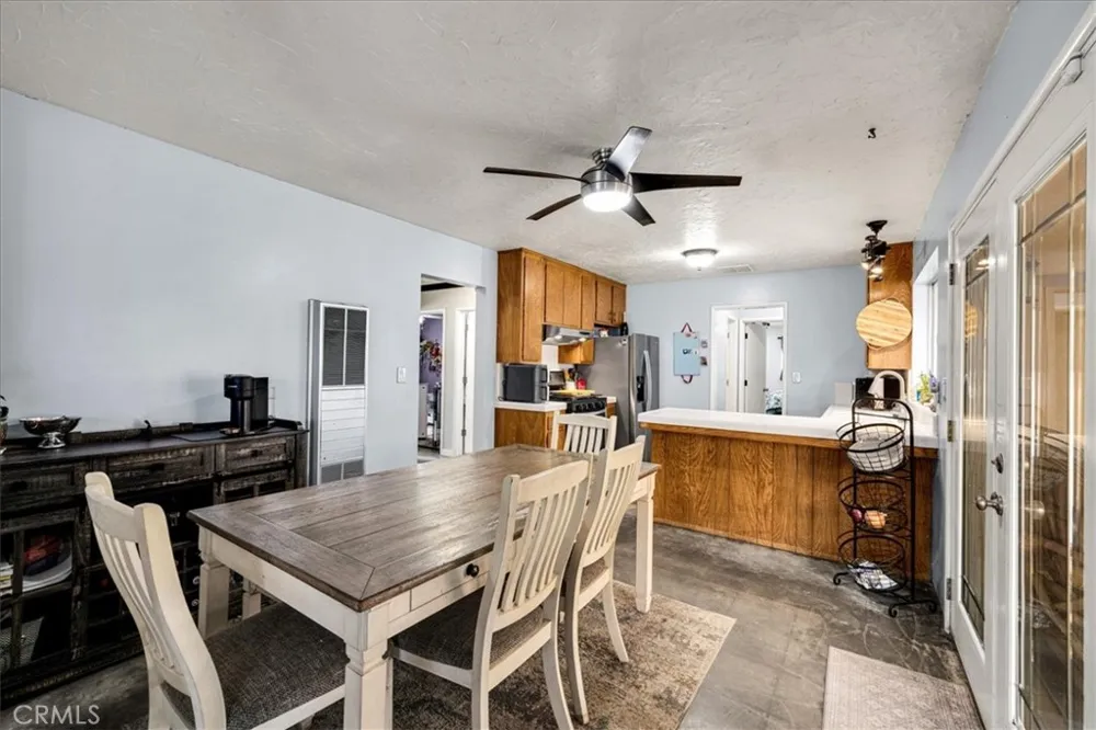 7562 Acoma Trail Yucca Valley, CA 92284