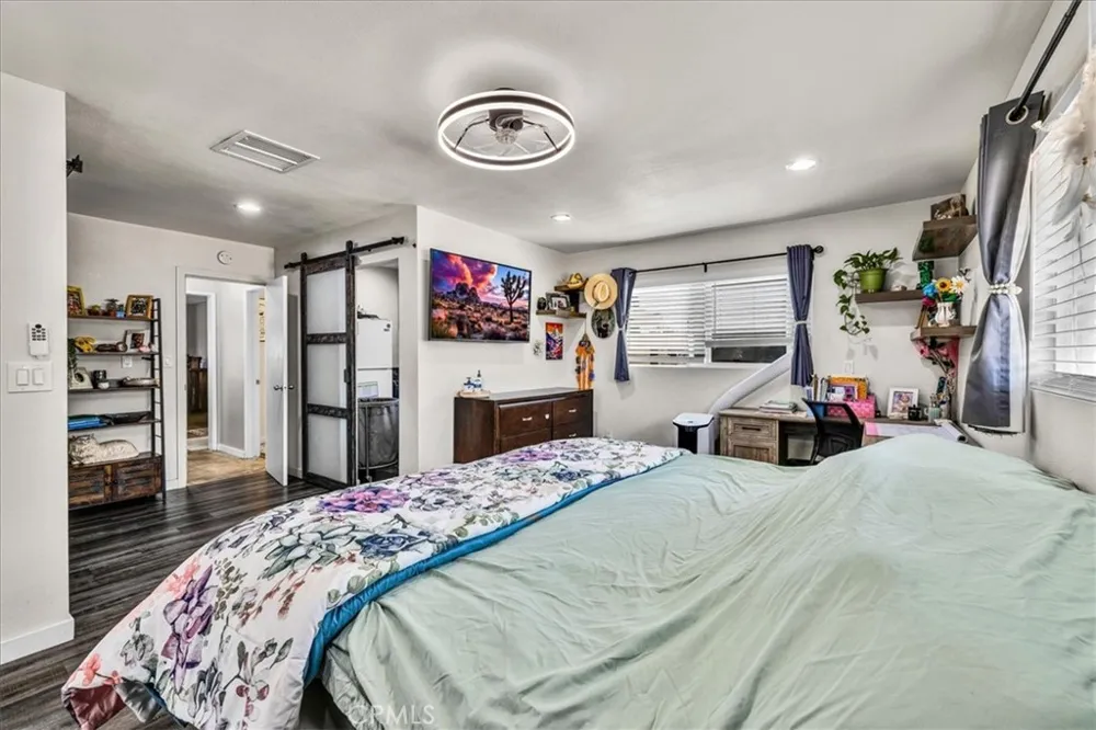 7562 Acoma Trail Yucca Valley, CA 92284