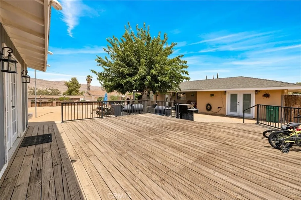 7562 Acoma Trail Yucca Valley, CA 92284