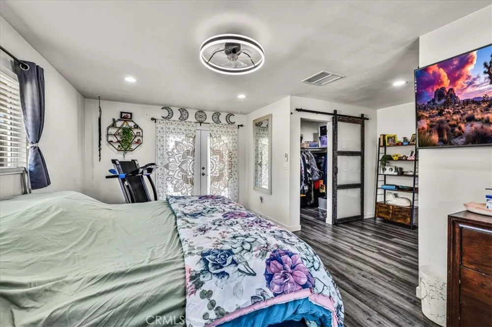 7562 Acoma Trail Yucca Valley, CA 92284