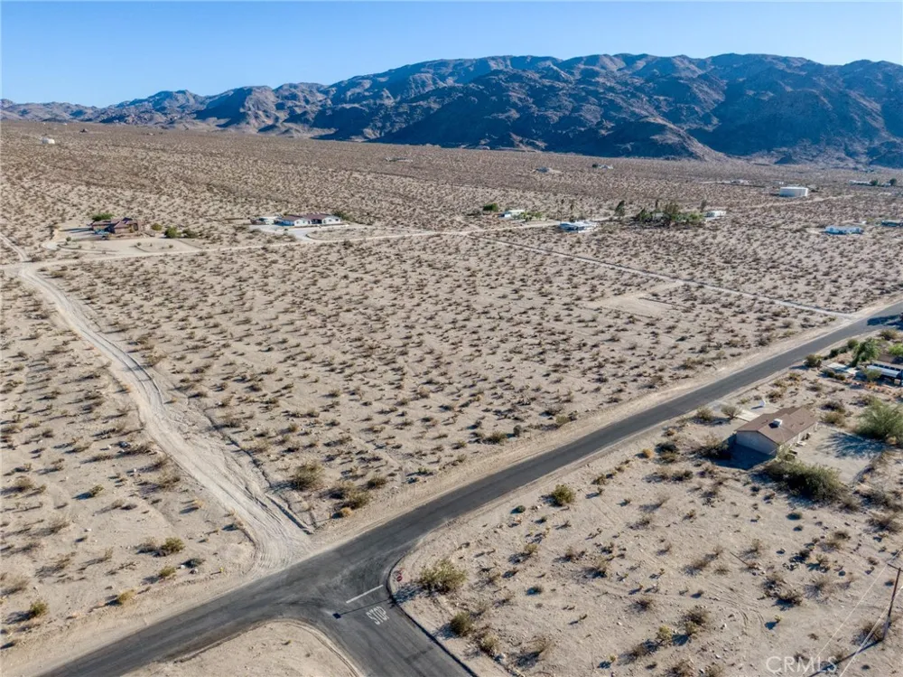 74835 Morning Dr 29 Palms, CA 92277