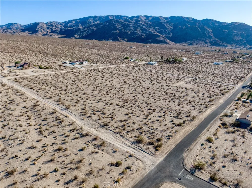 74835 Morning Dr 29 Palms, CA 92277