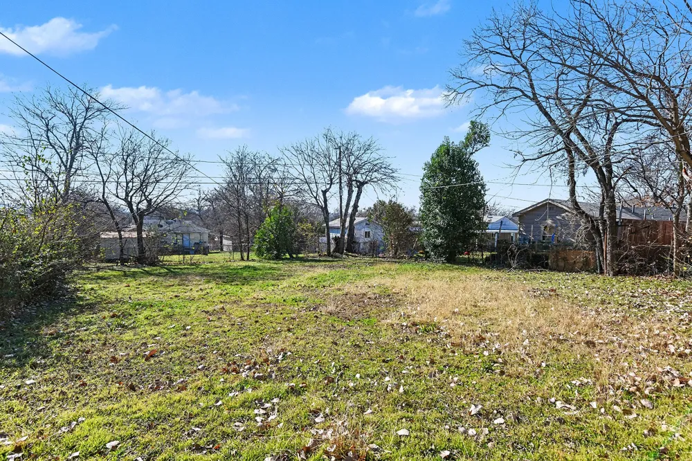 5129 Penrod Court River Oaks, TX 76114