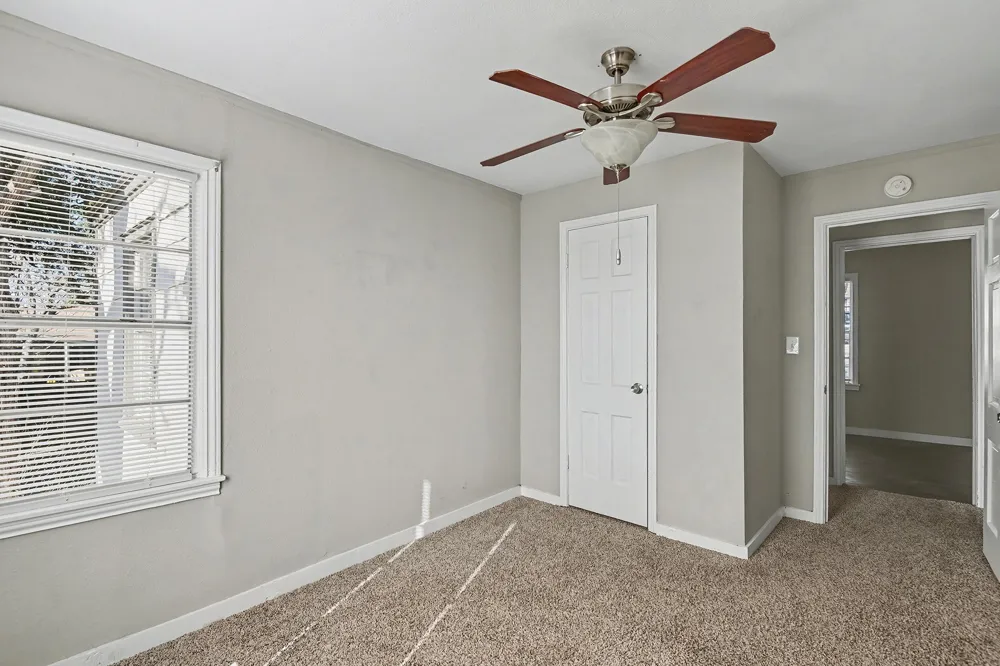 5129 Penrod Court River Oaks, TX 76114