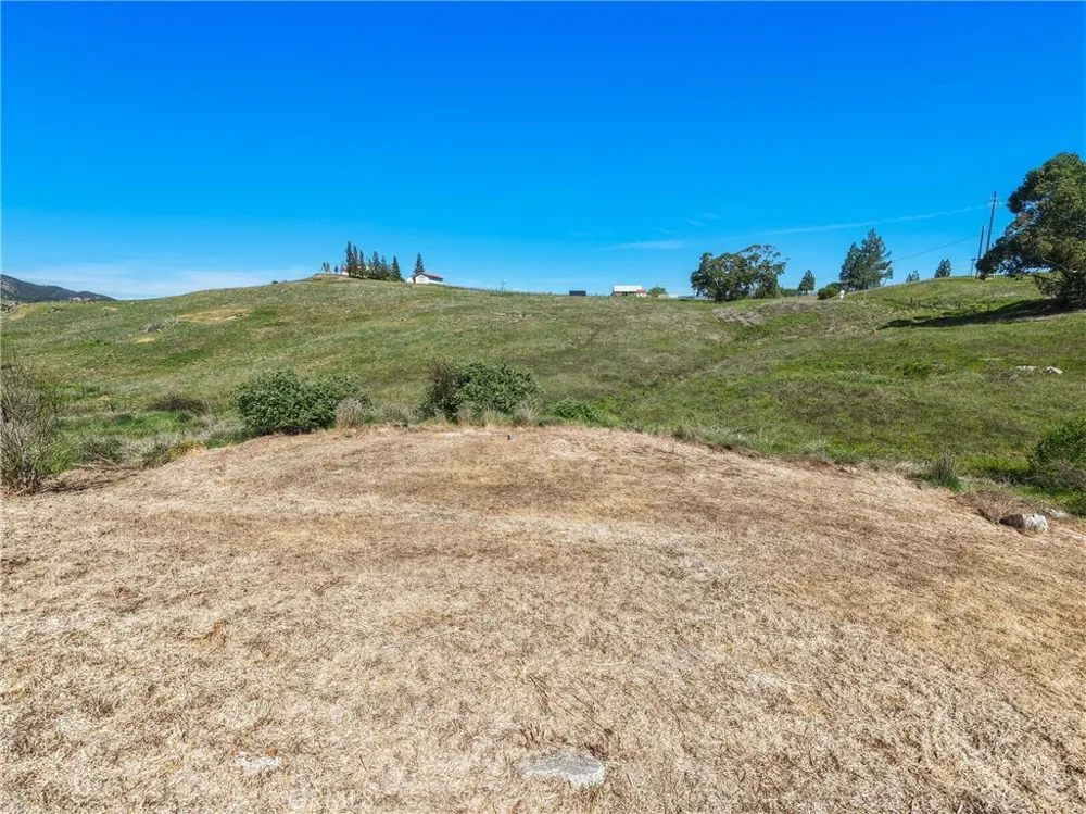 4629 Hill Road Lakeport, CA 95453